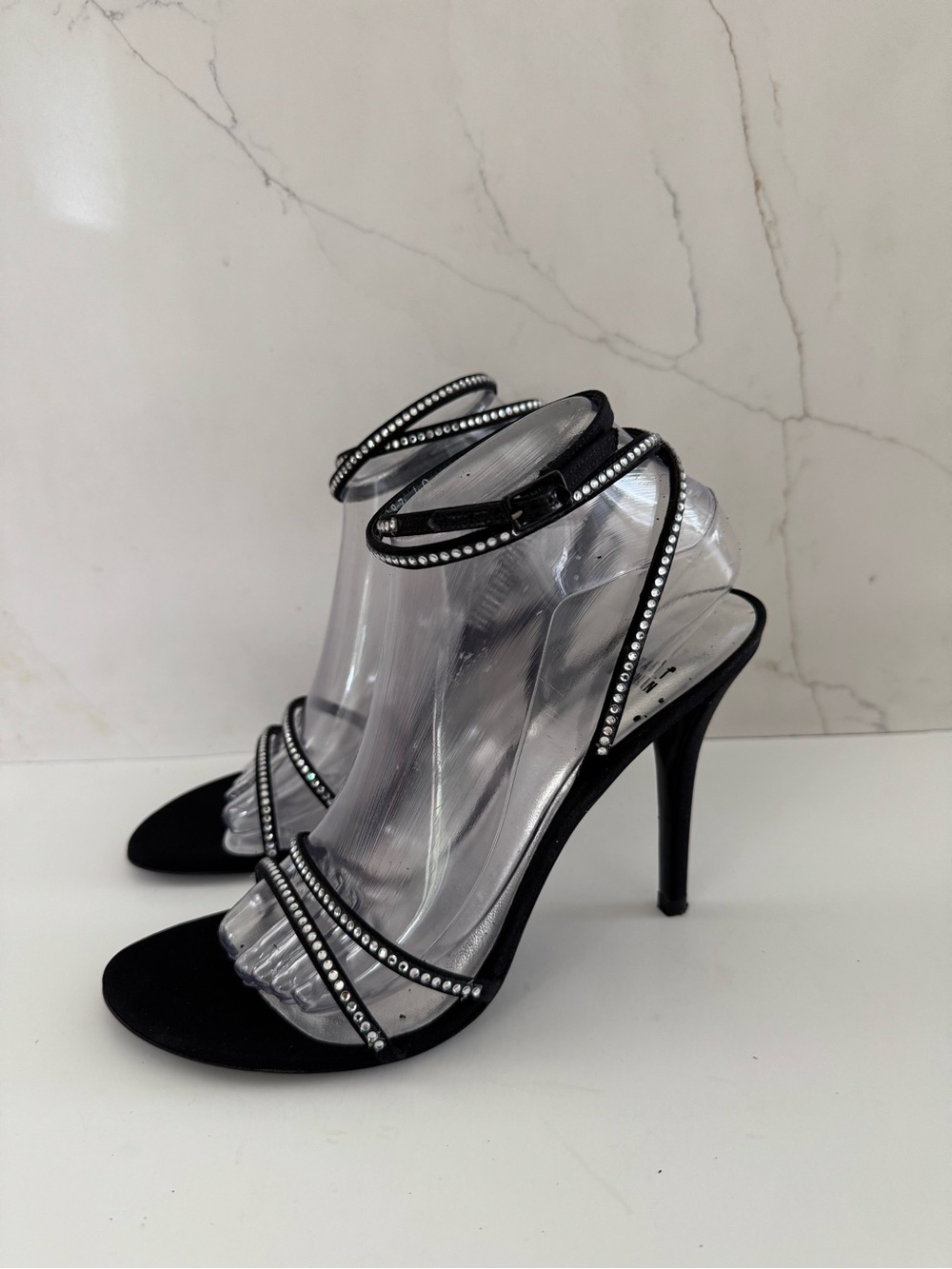 Stuart Weitzman Women’s 9 M Black Rhinestone Embellished Strappy Sandals Heels